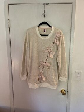 Adore Me cream and pink sweater with box’s size 1xl
